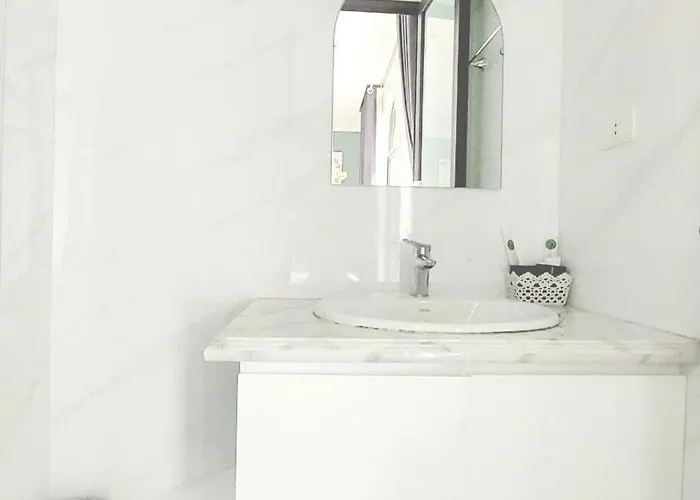 Sweet - The Harbor Bay 260-261 Tại Bãi Cháy Quảng Ninh Cách Bãi Tắm Marina Bay 200m Biệt thự *