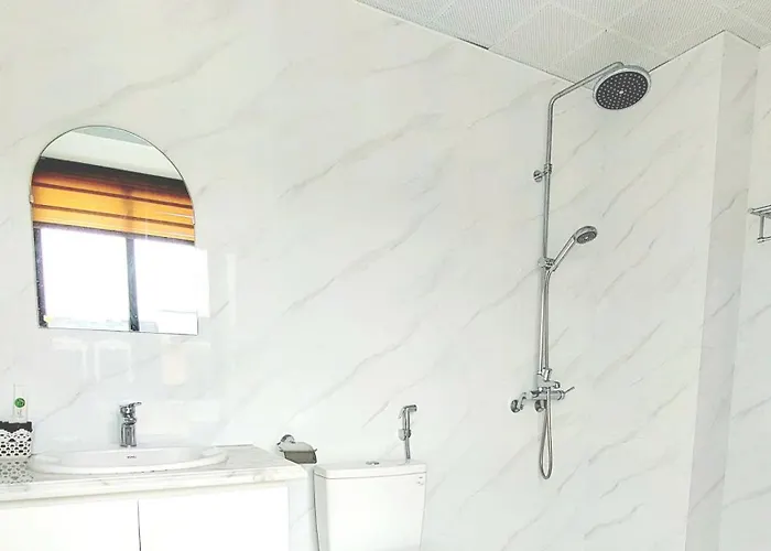 Sweet - The Harbor Bay 260-261 Tại Bãi Cháy Quảng Ninh Cách Bãi Tắm Marina Bay 200m Biệt thự *